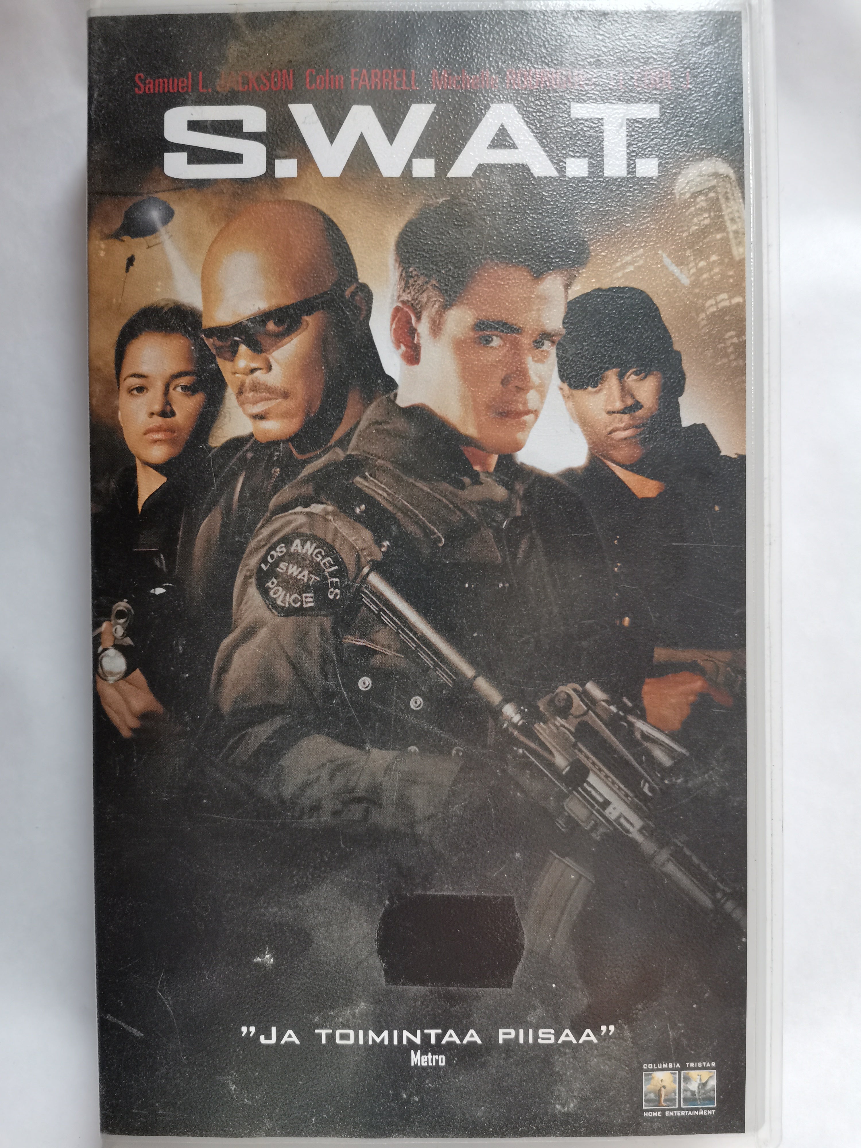 Osta tuote S.W.A.T VHS-elokuva (käytetty) verkkokaupastamme Korhone: Outlet 20% alennuksella koodilla KORHONE